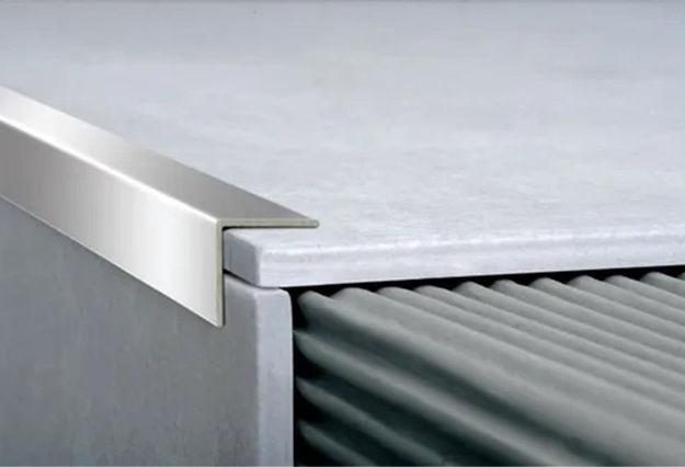 Imagen de Aluminio tapacanto 16x16mm 2.5mt natural