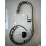 Imagen de Grifería de Cocina Monocomando de mesada Eon Curvo Extensible Satinado