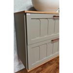 Imagen de Mueble de baño suspendido Milena 78 cm Avellana/Catedral con bacha