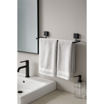 Imagen de TOALLERO DOBLE 45 CM NEGRO MATE